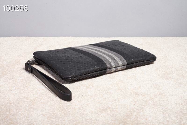 ボッテガヴェネタバッグ着用イメージ